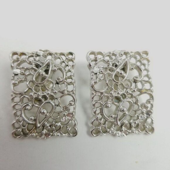 Vintage Big Rectangular Silver Tone Filigree Clip On Earrings, Retro Statement - Picture 5 of 6